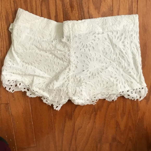 DANIELA CORTE Crochet Eyelet Pattern Beach Shorts - Picture 6 of 6